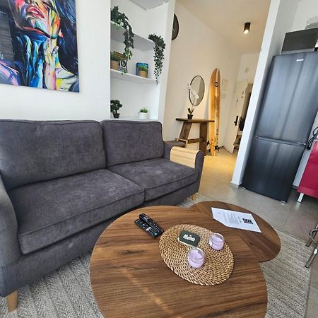 Hayarkon 24 Beach Apartment Tlv Tel Aviv Bagian luar foto