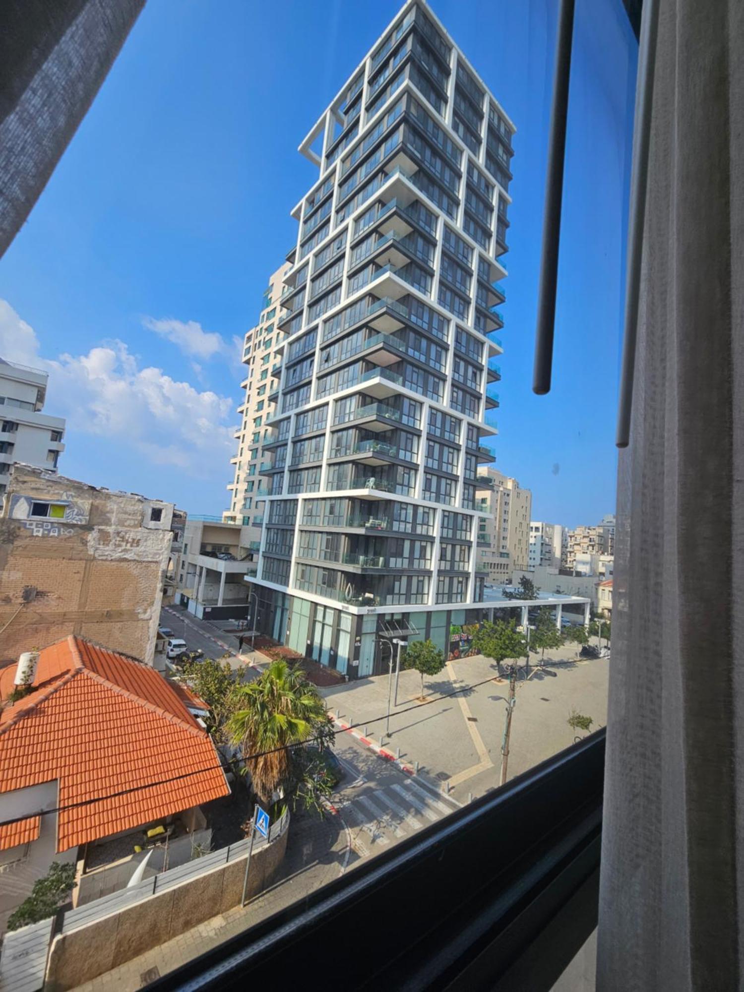 Hayarkon 24 Beach Apartment Tlv Tel Aviv Bagian luar foto