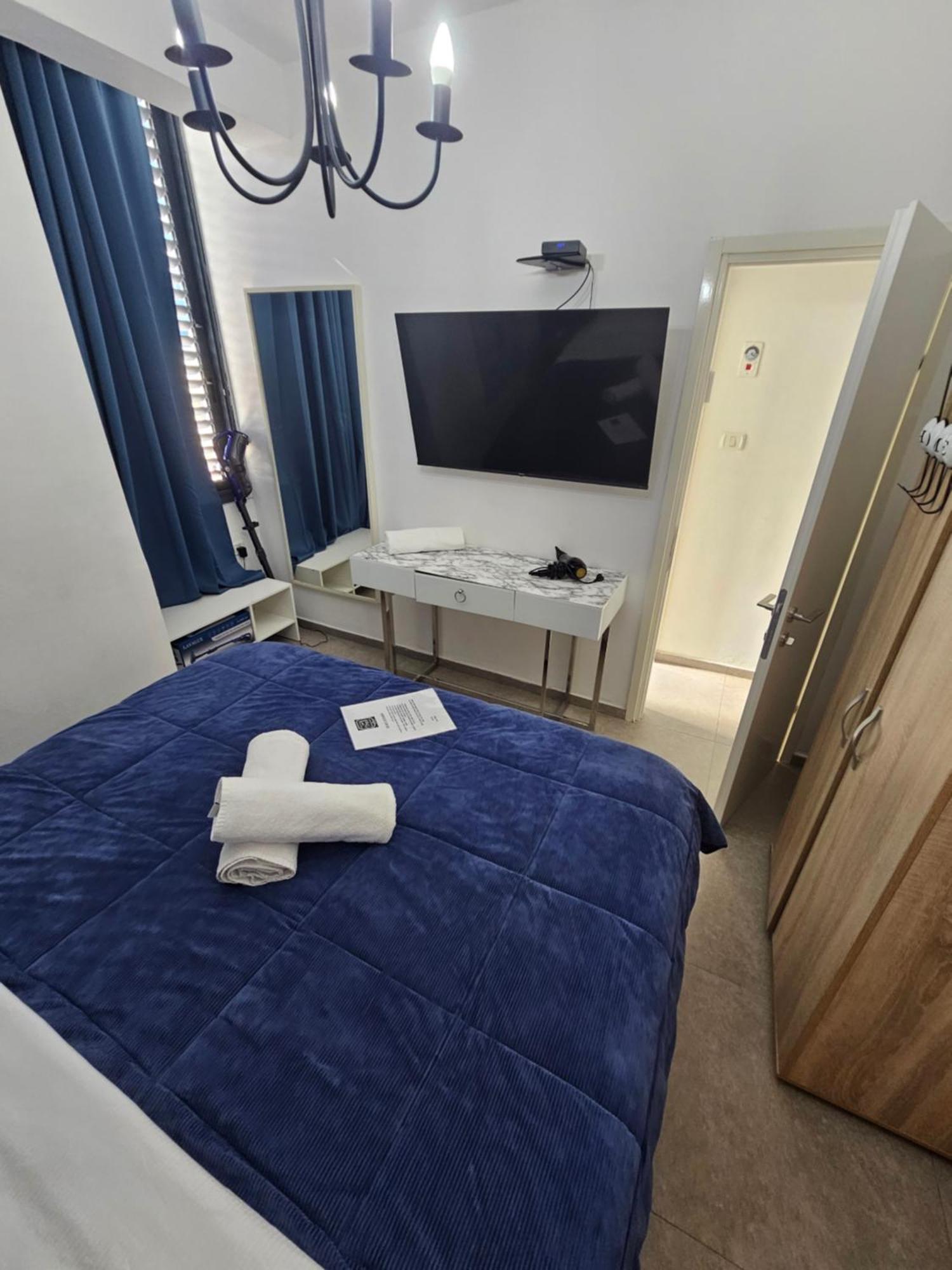 Hayarkon 24 Beach Apartment Tlv Tel Aviv Bagian luar foto