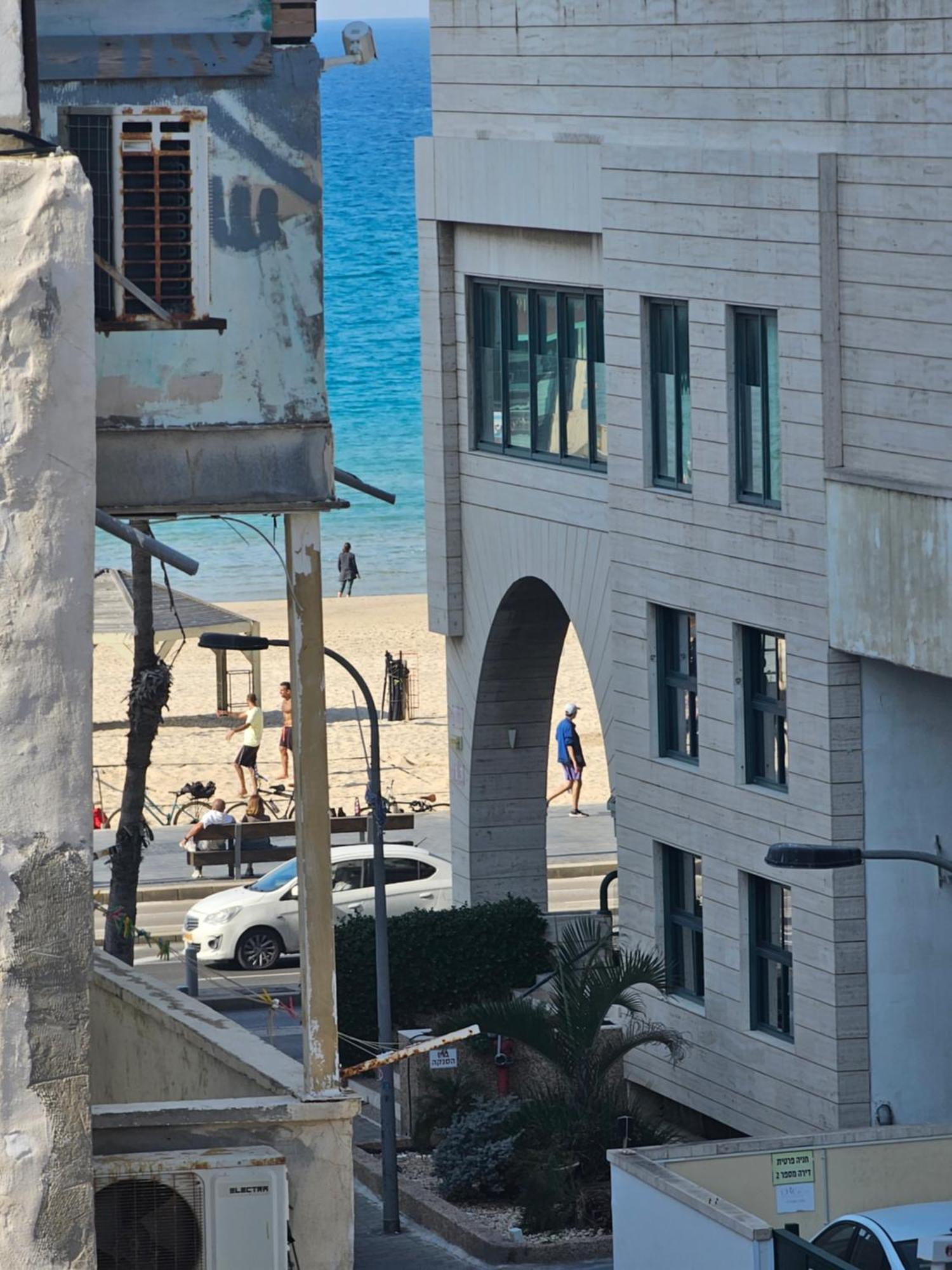 Hayarkon 24 Beach Apartment Tlv Tel Aviv Bagian luar foto